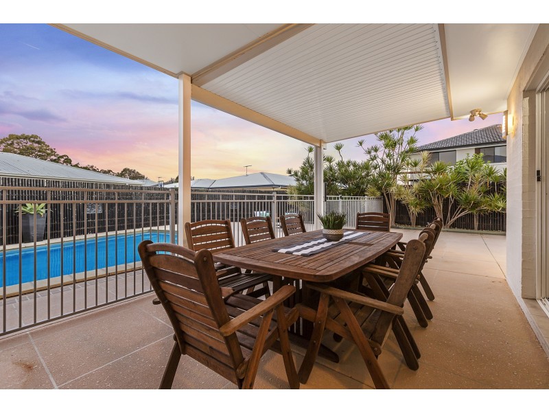 6 Macleay Place, Thornlands QLD 4164