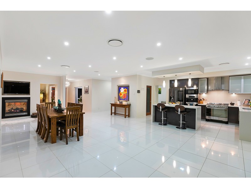9-11 Teesdale Road, Alexandra Hills QLD 4161