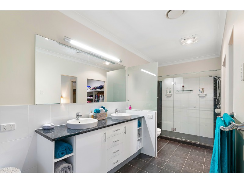 9-11 Teesdale Road, Alexandra Hills QLD 4161
