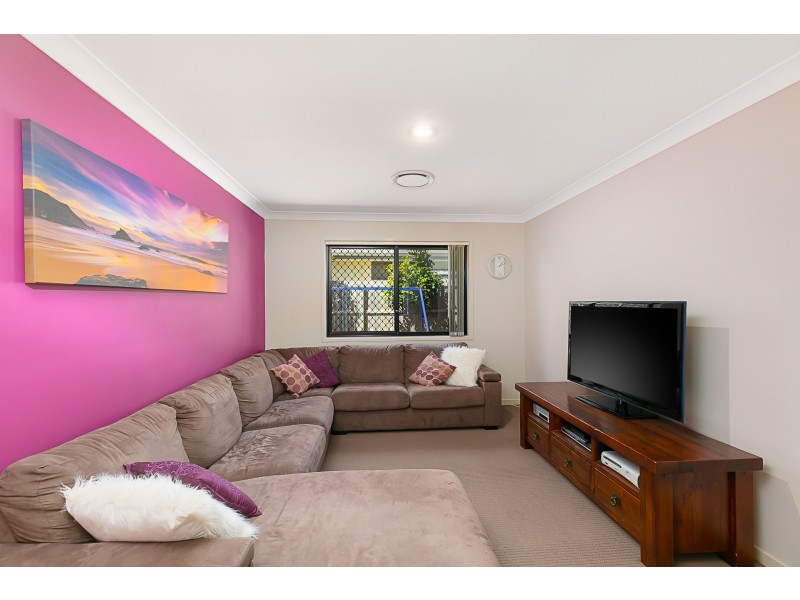 9 Torello Crescent, Victoria Point QLD 4165