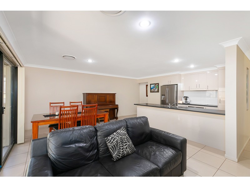 9 Torello Crescent, Victoria Point QLD 4165