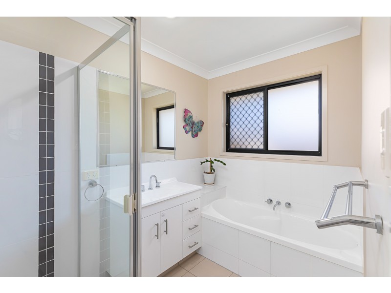 9 Torello Crescent, Victoria Point QLD 4165