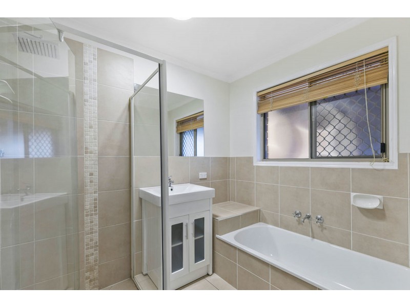 12 Lowrie Court, Cleveland QLD 4163