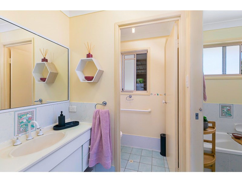 19 Lorikeet Dr, Thornlands QLD 4164