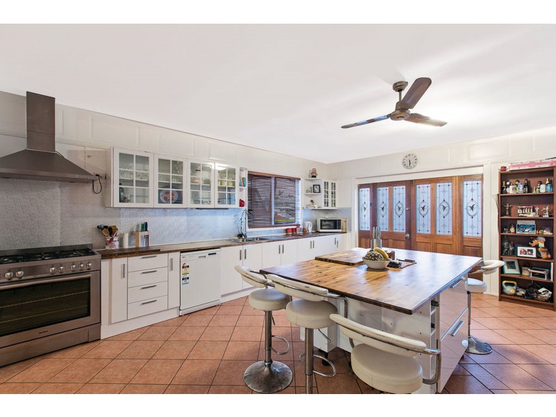 38-40 Rusbrook Street, Redland Bay QLD 4165