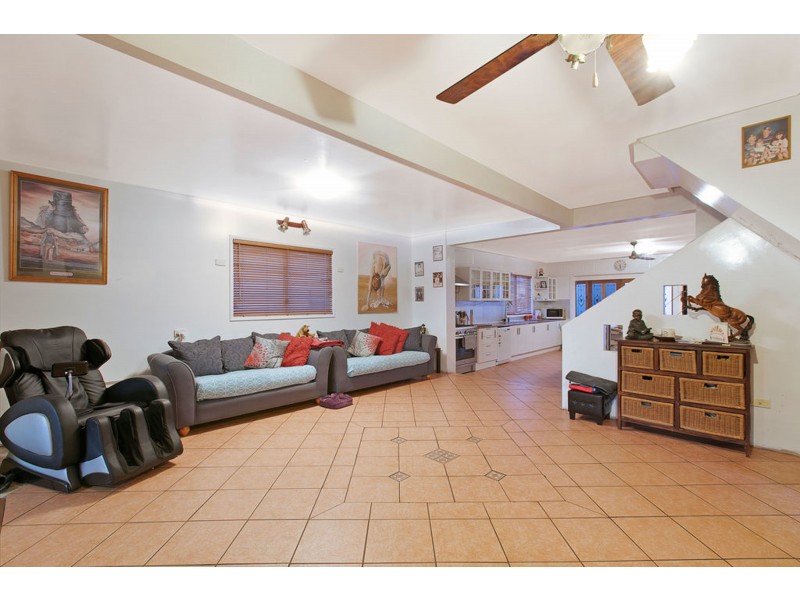 38-40 Rusbrook Street, Redland Bay QLD 4165