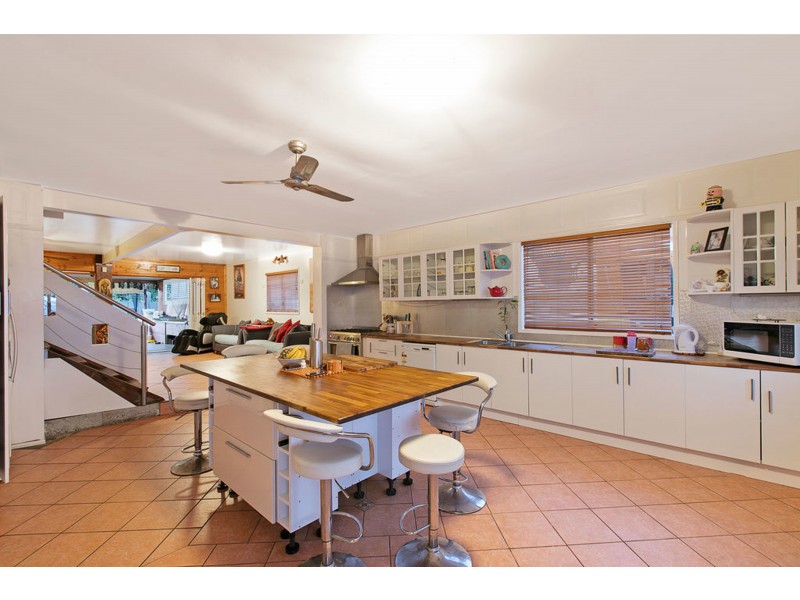38-40 Rusbrook Street, Redland Bay QLD 4165