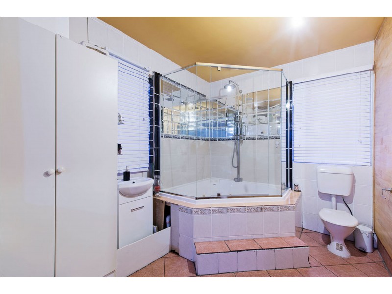 38-40 Rusbrook Street, Redland Bay QLD 4165