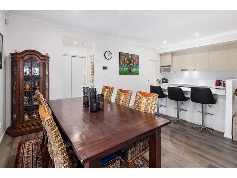 2/6 Joshua Place, Redland Bay QLD 4165