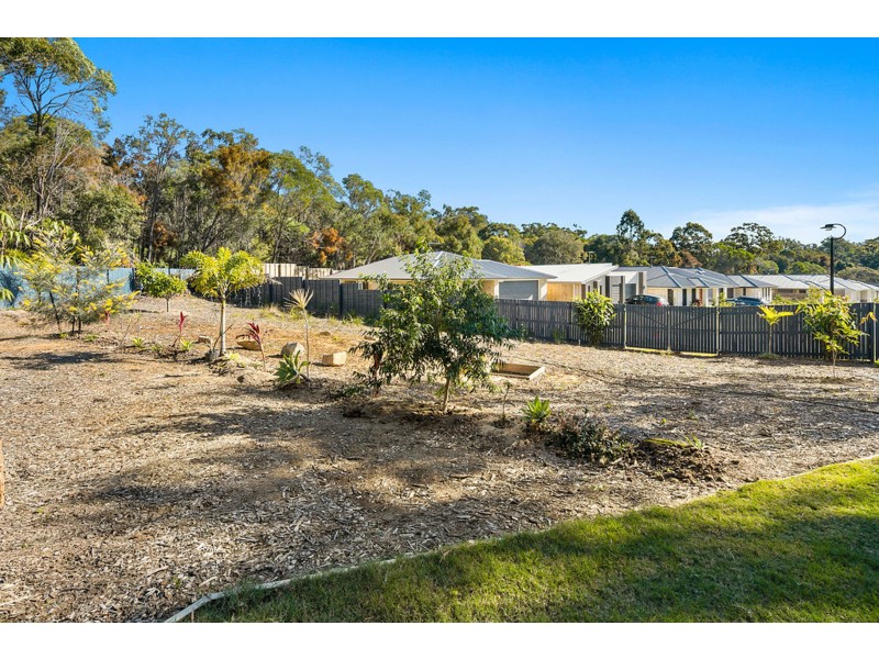 2/6 Joshua Place, Redland Bay QLD 4165