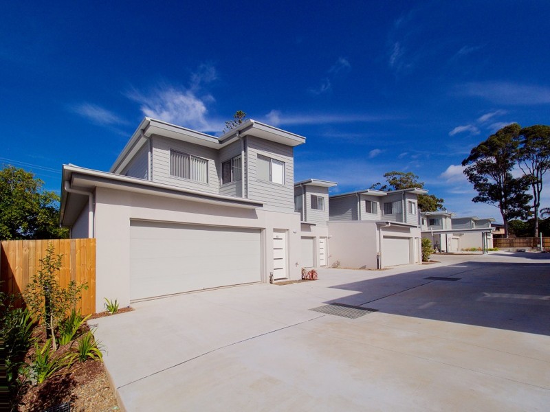 Unit 2 41-45 Benfer Road, Victoria Point, Victoria Point QLD 4165