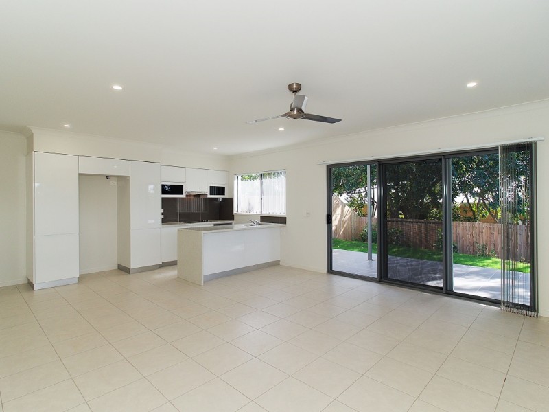 Unit 2 41-45 Benfer Road, Victoria Point, Victoria Point QLD 4165