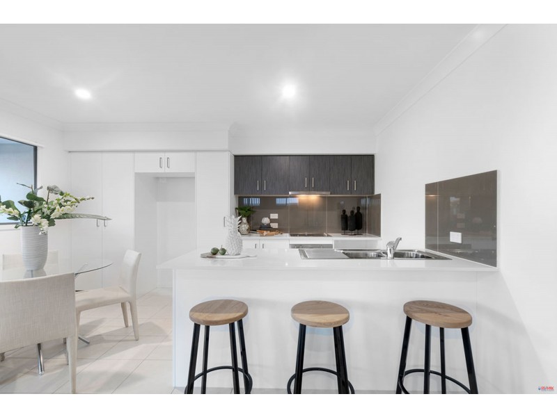 Unit 2 41-45 Benfer Road, Victoria Point, Victoria Point QLD 4165