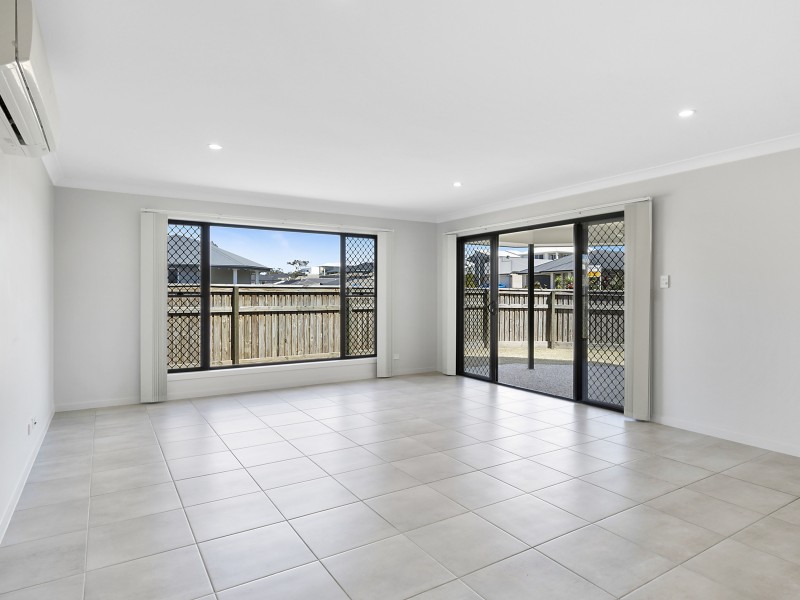64 Unwin Road, Redland Bay QLD 4165