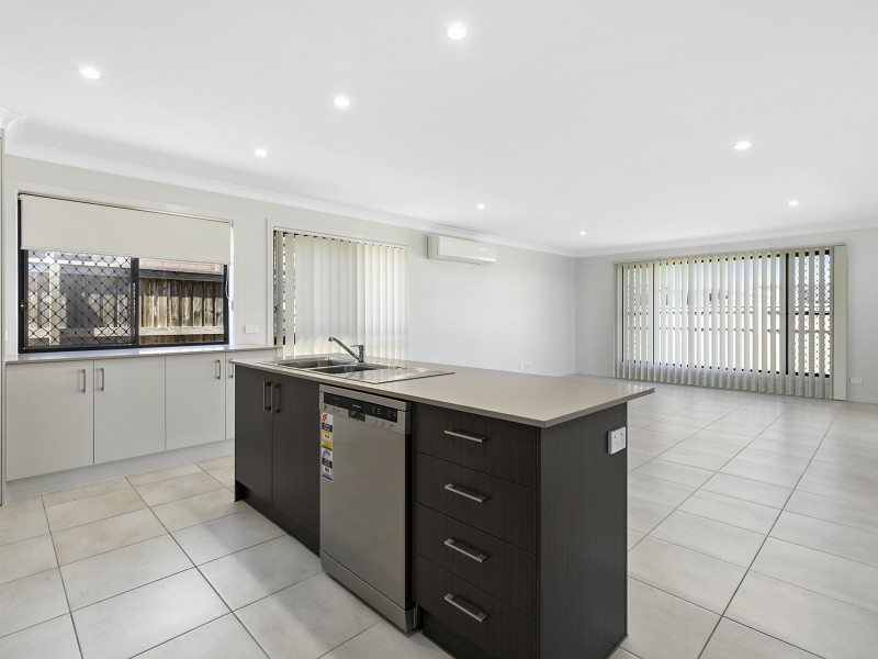 64 Unwin Road, Redland Bay QLD 4165