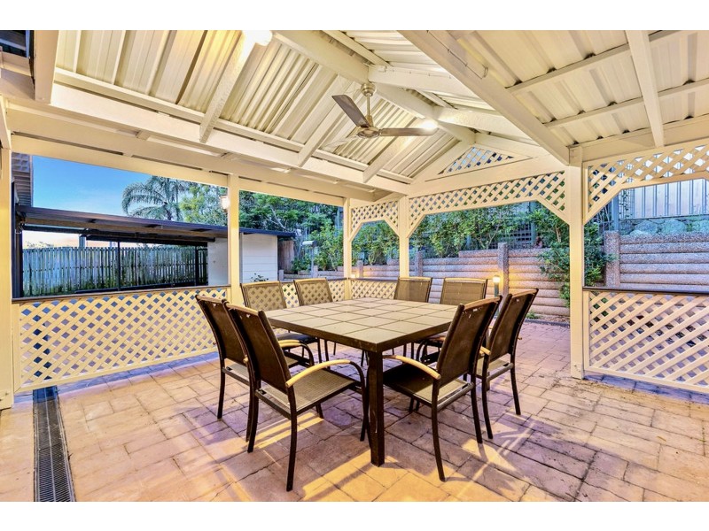 42 Dangar Street, Belmont QLD 4153