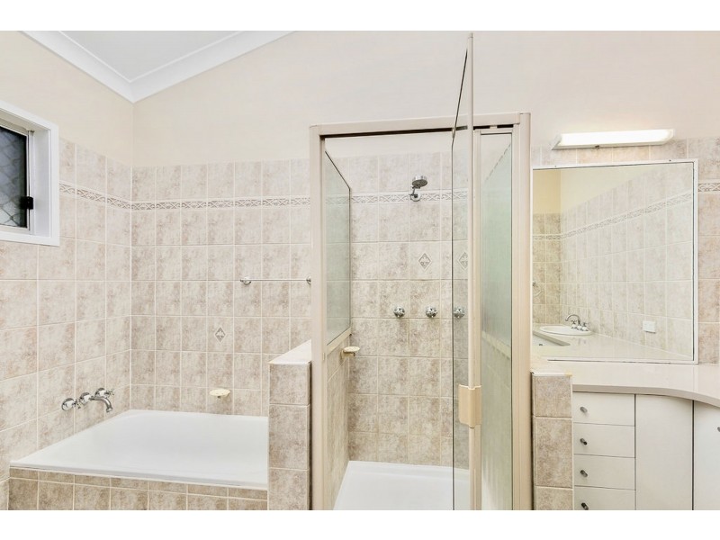 42 Dangar Street, Belmont QLD 4153