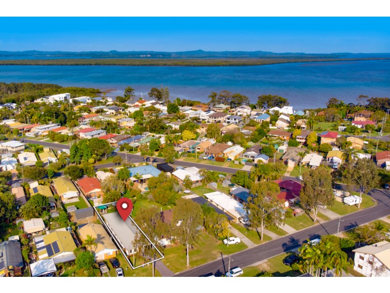 15 Michael Street, Redland Bay QLD 4165