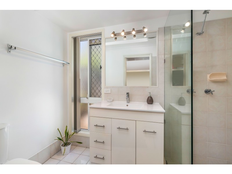 32 Flamingo Crescent, Thornlands QLD 4164