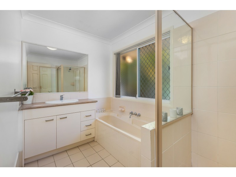 32 Flamingo Crescent, Thornlands QLD 4164