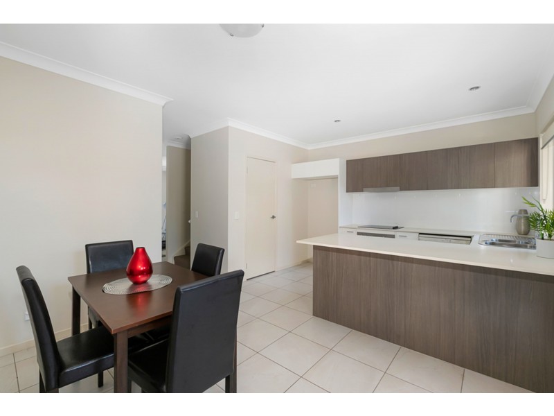 4/43 Surman Street East, Birkdale QLD 4159