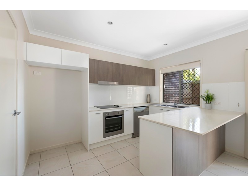 4/43 Surman Street East, Birkdale QLD 4159