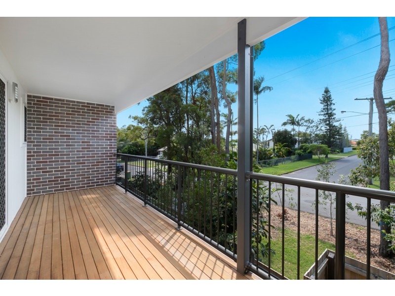 4/43 Surman Street East, Birkdale QLD 4159