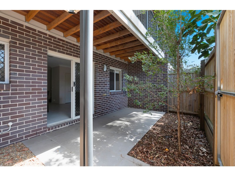 4/43 Surman Street East, Birkdale QLD 4159