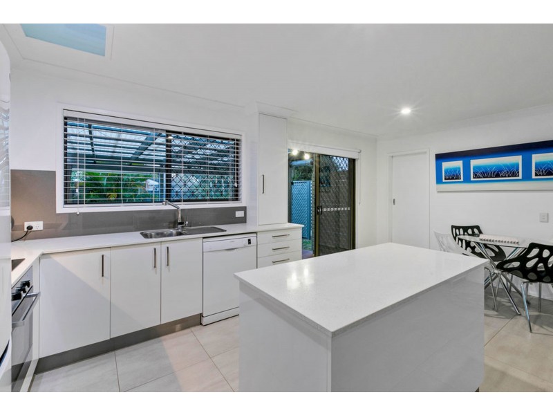 22 Tarcutta Street, Cleveland QLD 4163