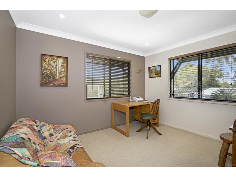34 Lucy Street, Thorneside QLD 4158