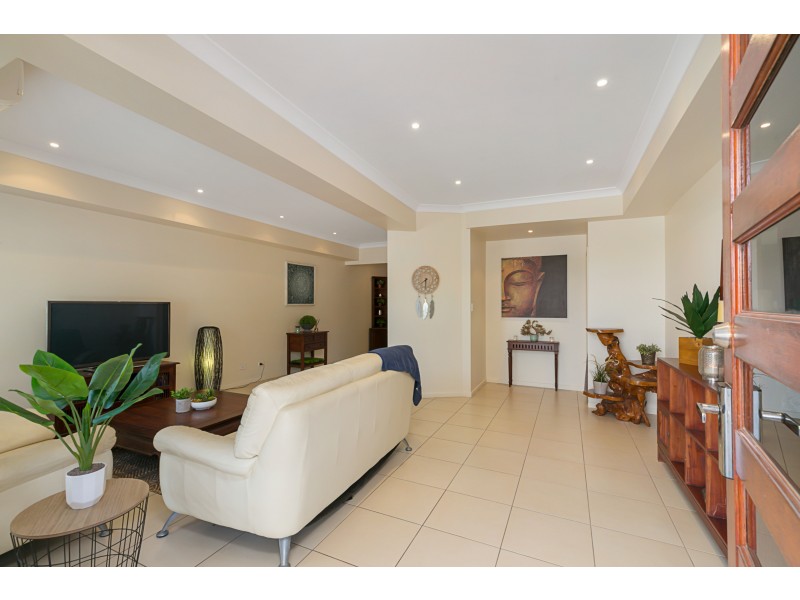 16 Gladstone St, Redland Bay QLD 4165