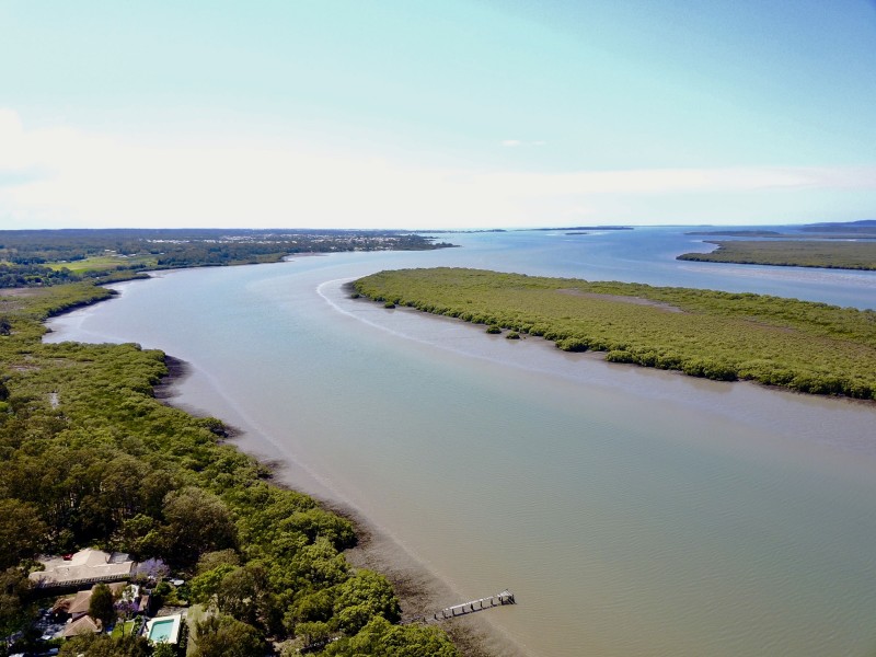 17 Pear Street, Redland Bay QLD 4165