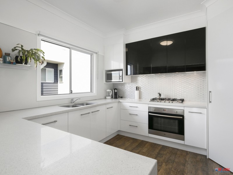 8 Church Street, Victoria Point QLD 4165