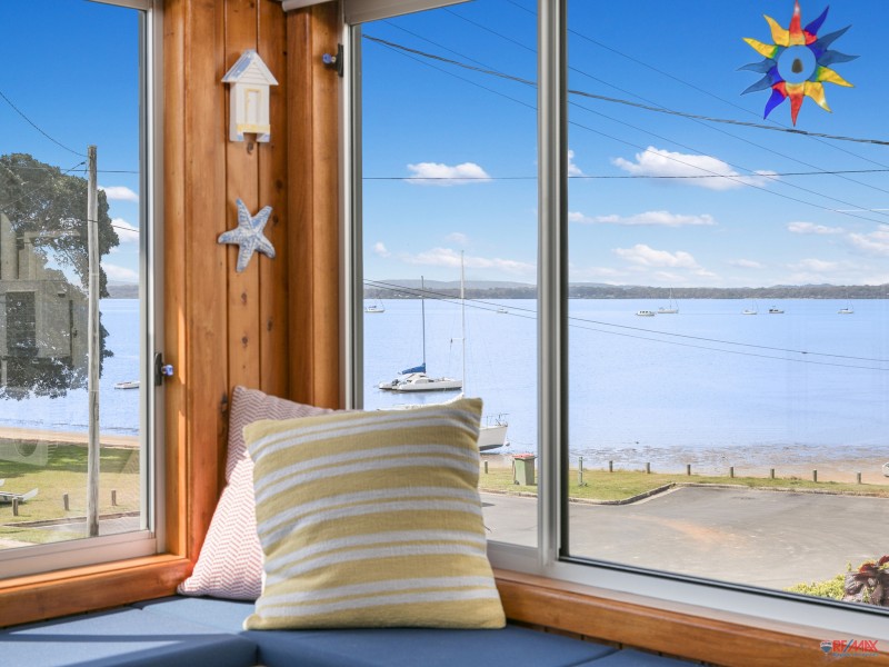 8 Church Street, Victoria Point QLD 4165