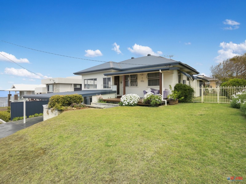 8 Church Street, Victoria Point QLD 4165