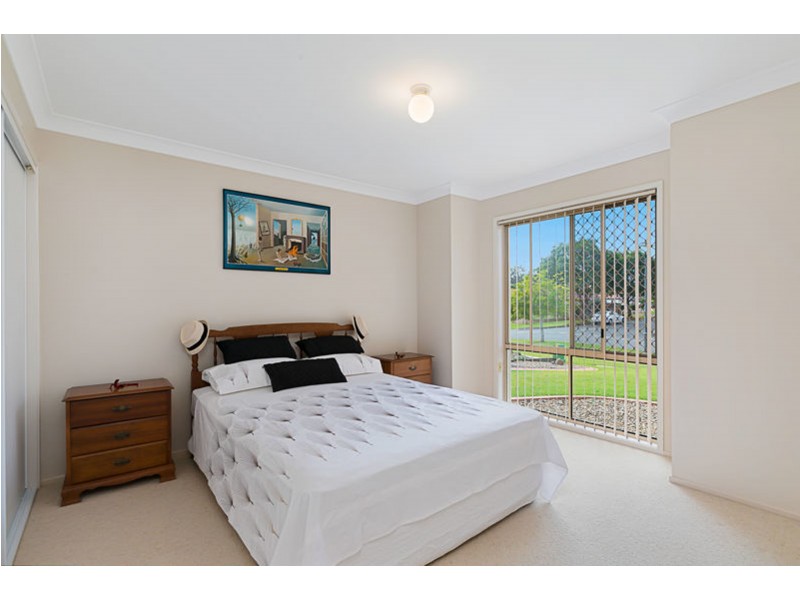 8 Amelia Place, Cleveland QLD 4163