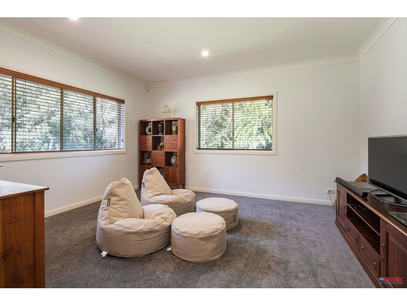 32-34 Dinwoodie Road, Thornlands QLD 4164