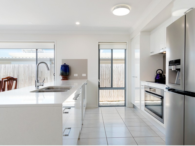 16 East Ridge Street, Thornlands QLD 4164