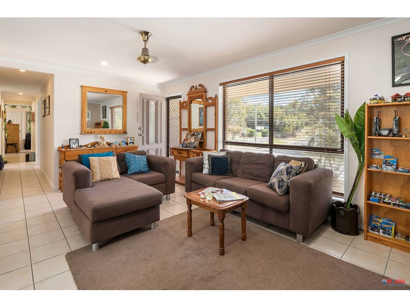 38 Auburn Street, Edens Landing QLD 4207