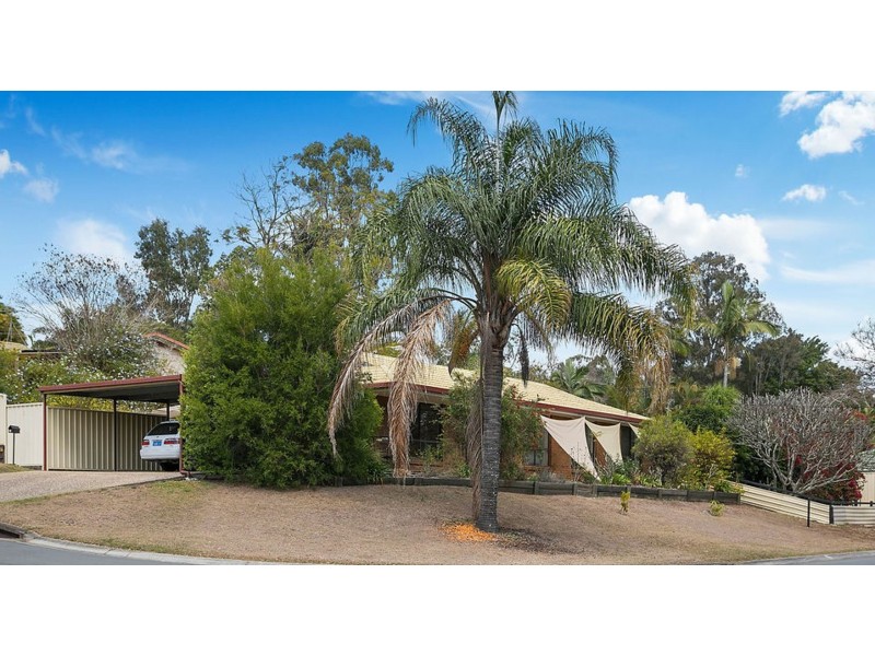 38 Auburn Street, Edens Landing QLD 4207