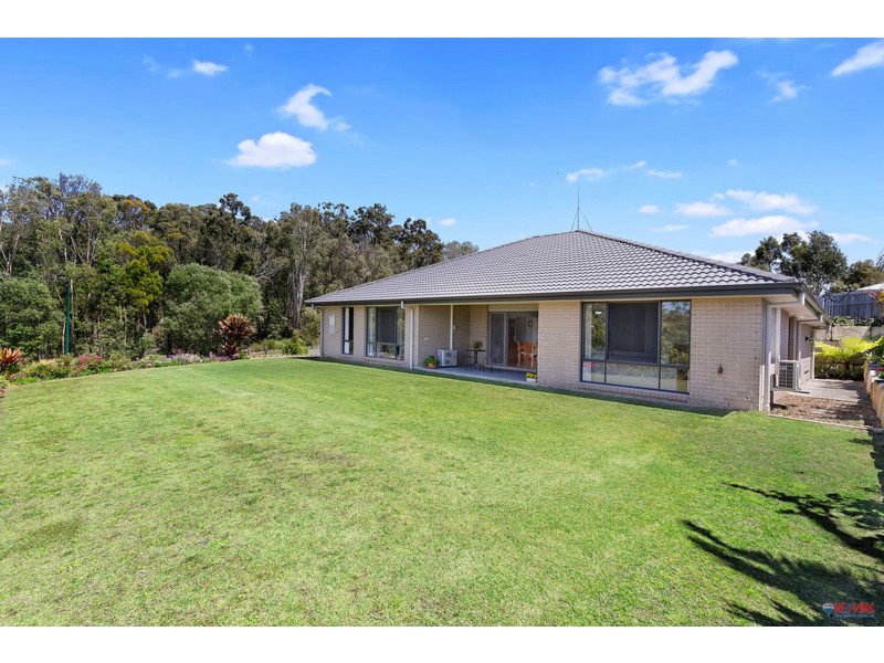 4 Leopard Place, Redland Bay QLD 4165