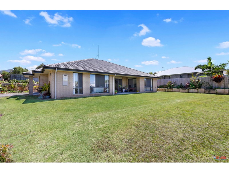 4 Leopard Place, Redland Bay QLD 4165