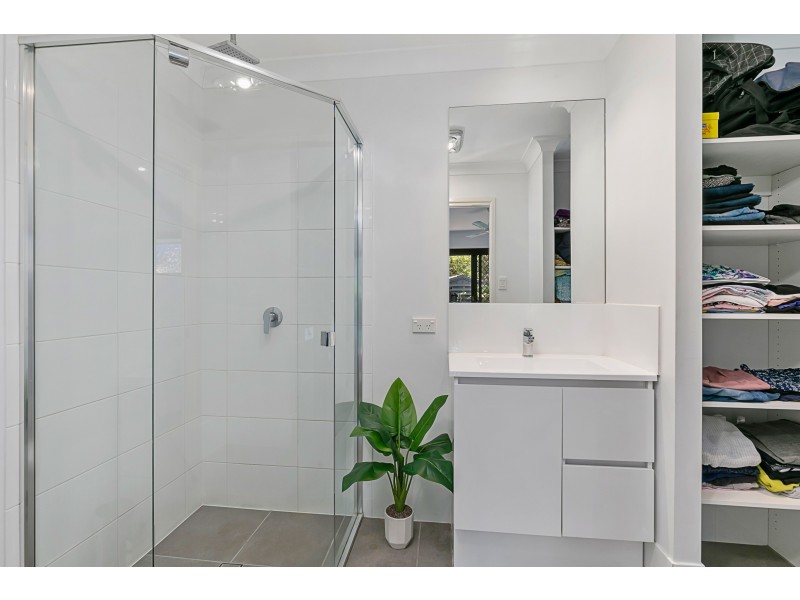 50 Rosella St, Wellington Point QLD 4160