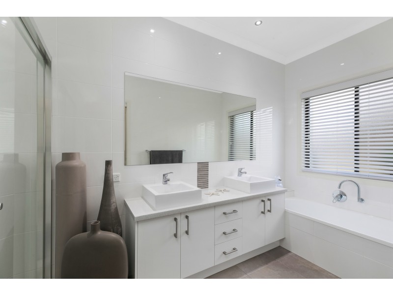 29 Ronnie St, Cleveland QLD 4163