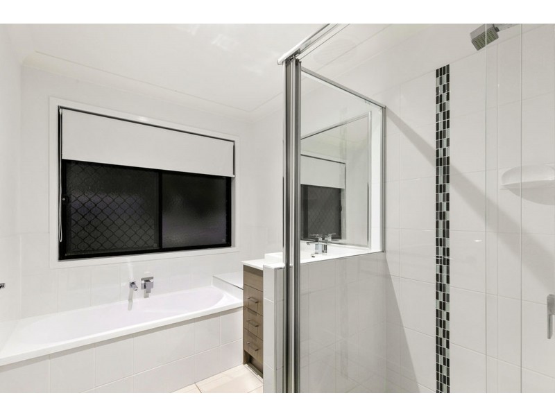 28 Cardwell Circuit, Thornlands QLD 4164