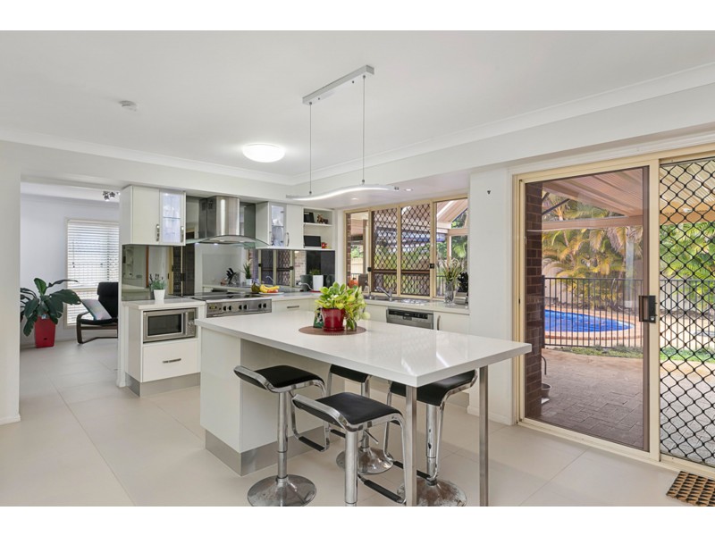 19 Bangalow Street, Victoria Point QLD 4165