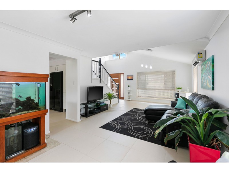 19 Bangalow Street, Victoria Point QLD 4165