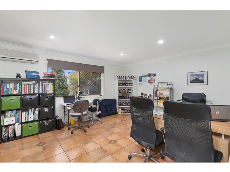 19 Bangalow Street, Victoria Point QLD 4165