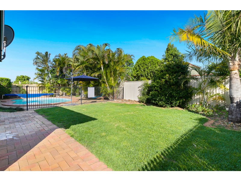 19 Bangalow Street, Victoria Point QLD 4165
