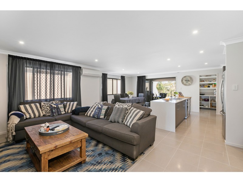 106 Bunker Road, Victoria Point QLD 4165